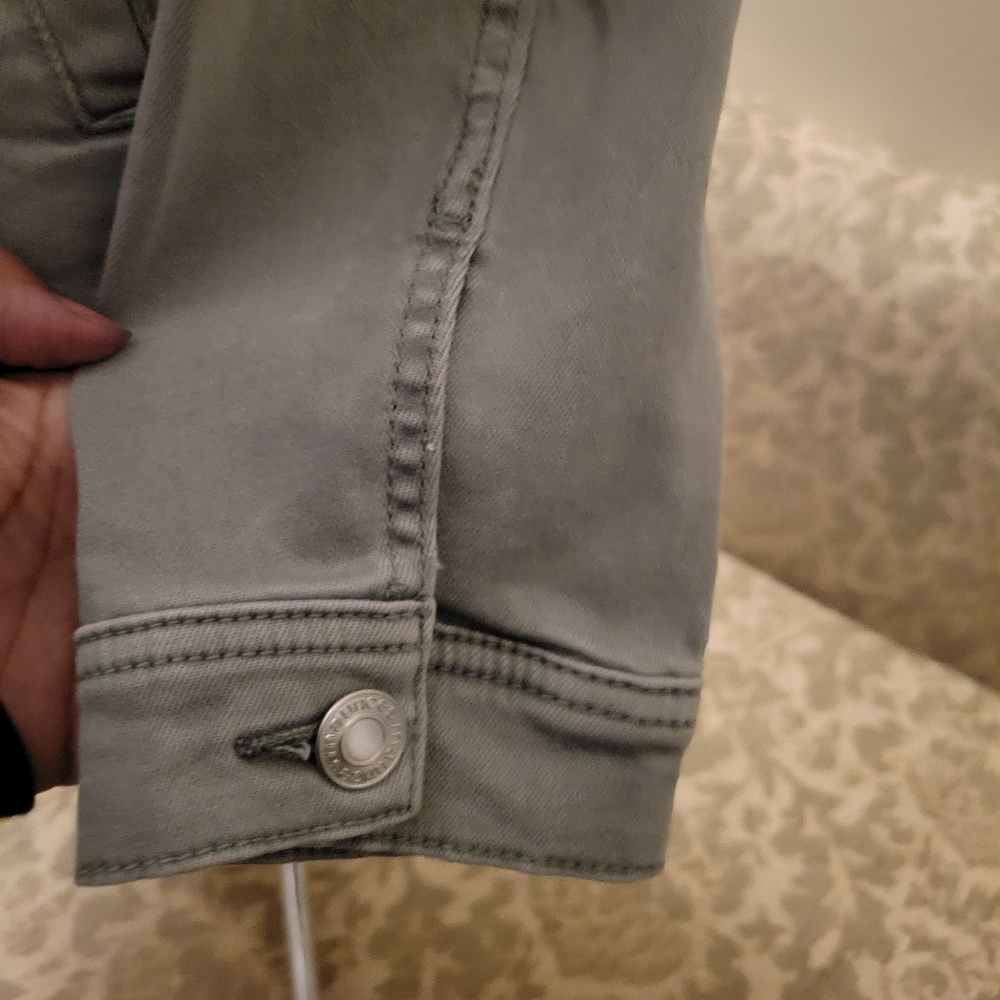 Denim jacket - Picture 5 of 6